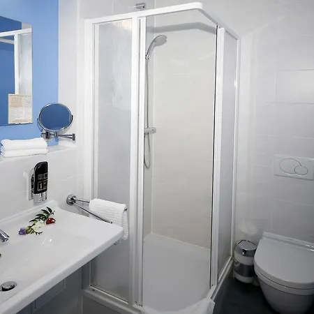 Hotel Landhaus Am Grun 4*