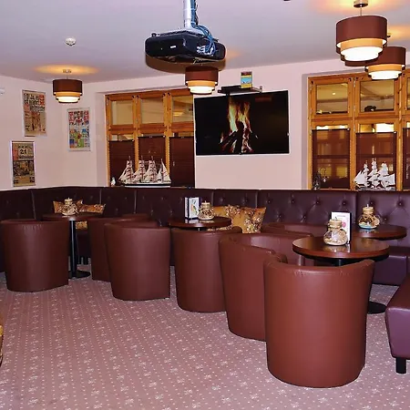 Hotel Landhaus Am Grun 4*
